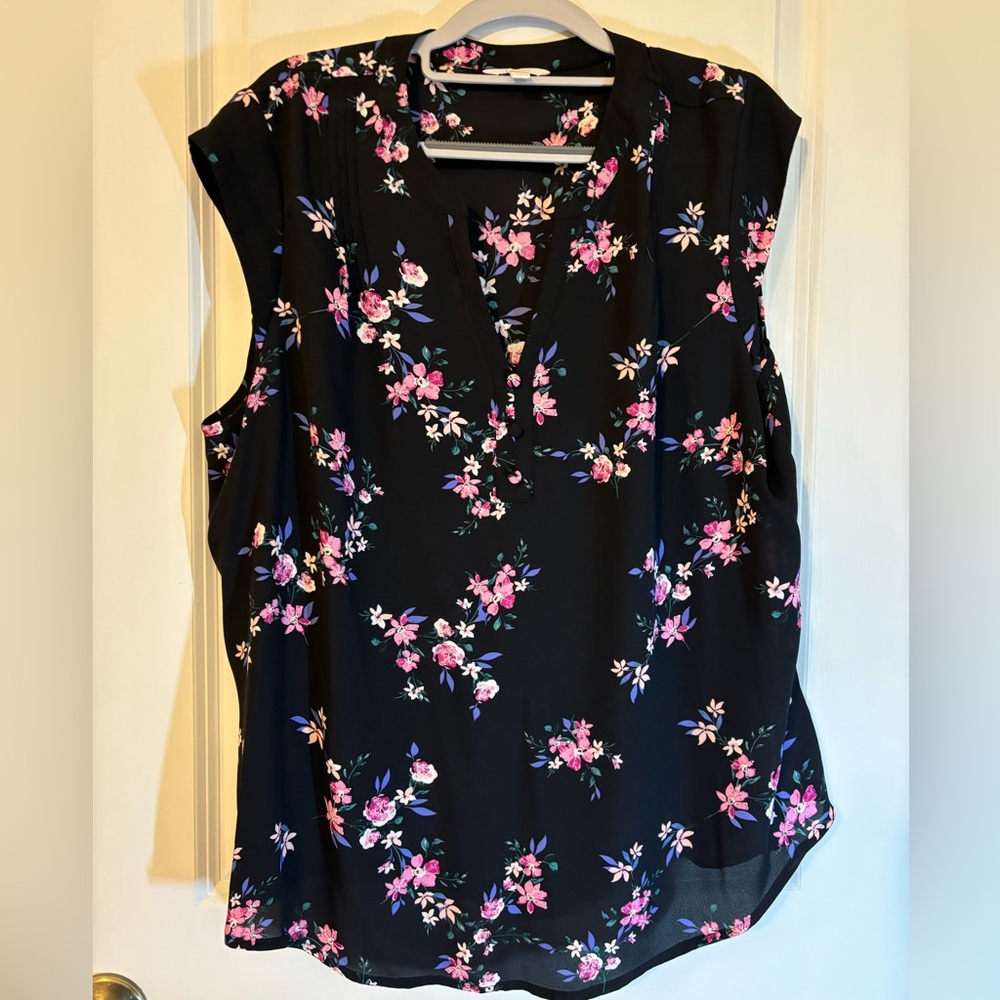 Sleeveless black with pink flowers, XXL Blouse